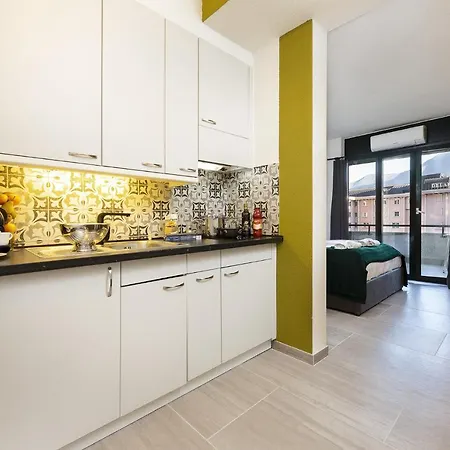 By Lr Apartment Lugano