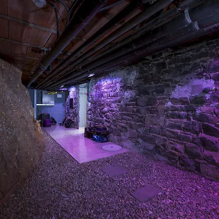 Apartment By Lr *