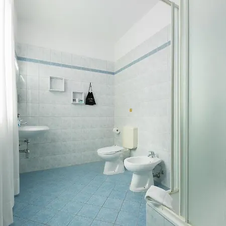 By Lr Апартаменти