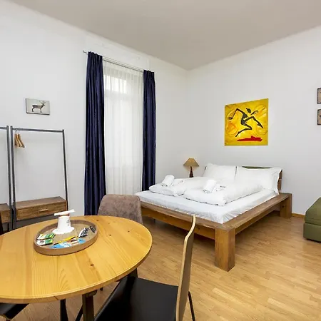 Апартаменти By Lr