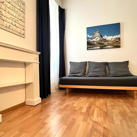 By Lr Lugano