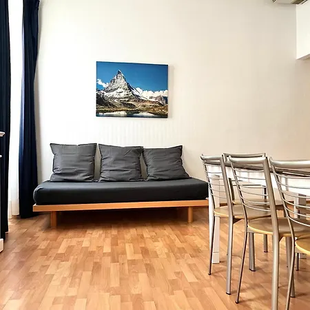By Lr Apartmán